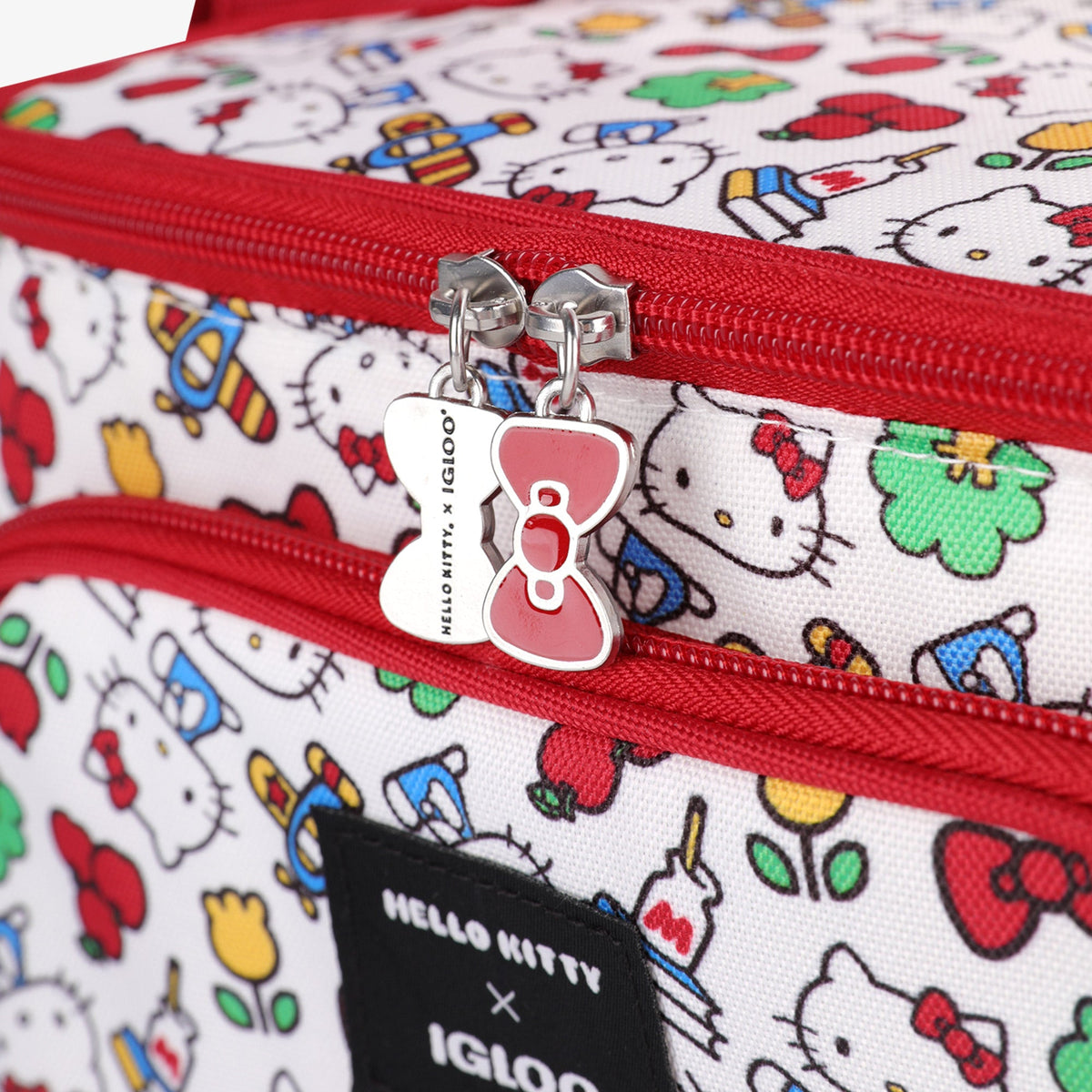 hello-kitty-square-lunch-cooler-bag-c1 00048910-C8.jpg